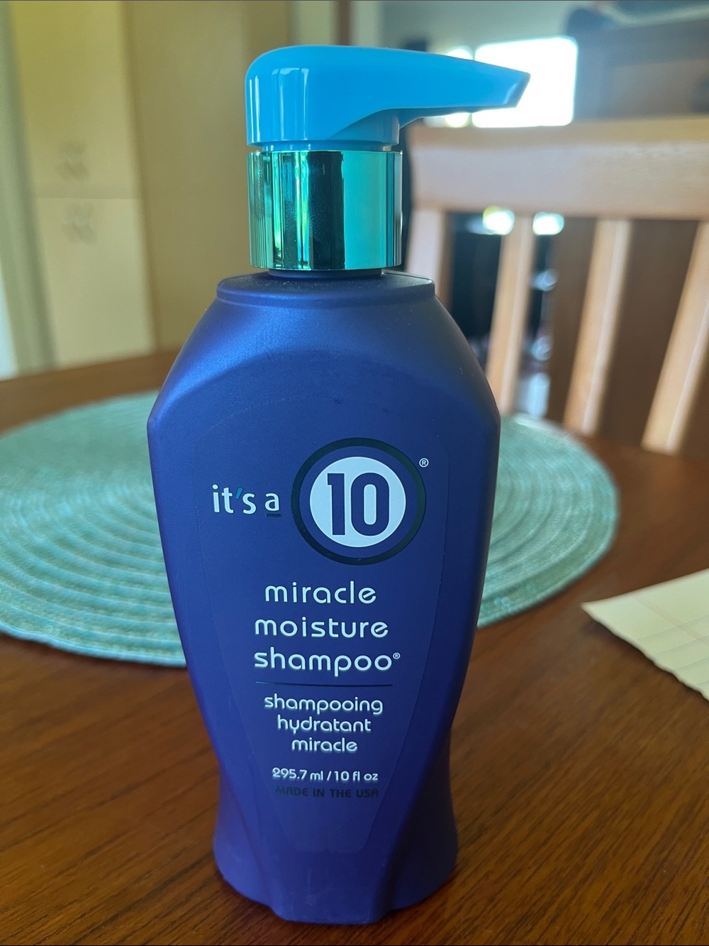 Itβs a 10 Miracle Moisture Shampoo
